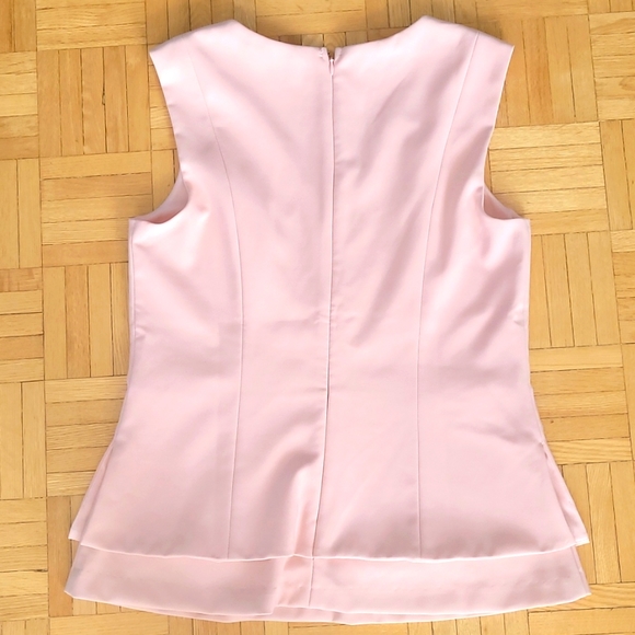 Le Château Soft Pink Peplum Blouse Sleevless - Picture 3 of 3